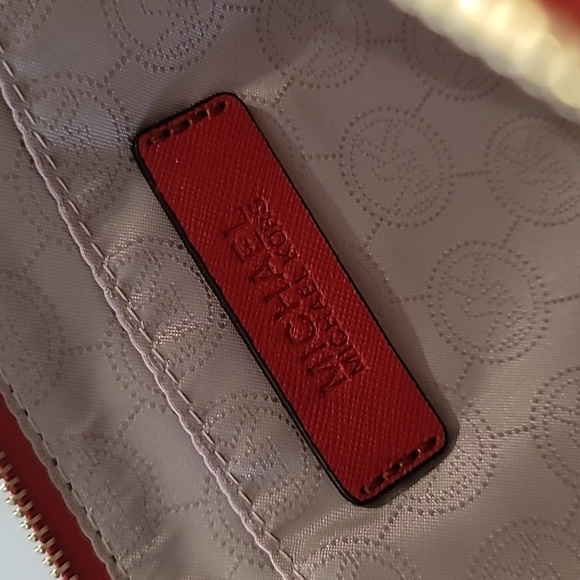 MICHAEL KORS Jet Set Selma XL Red Leather Gold Studded Pochette Wristlet Clutch - Picture 4 of 15